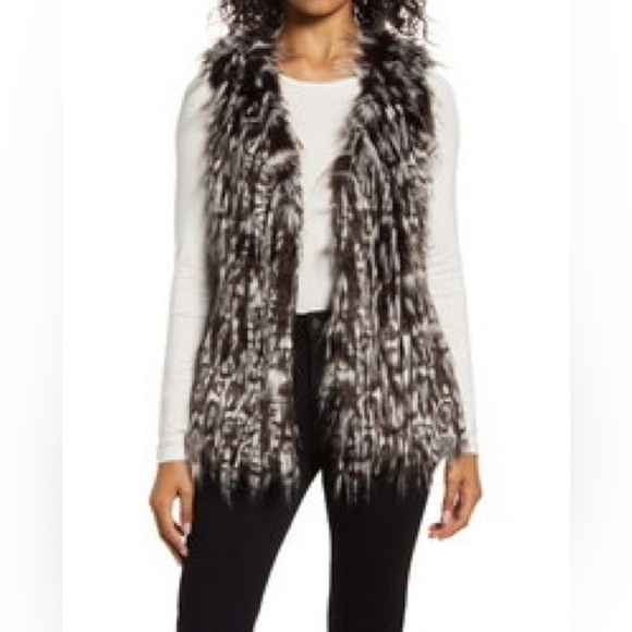 Via Spiga Accessories - Via Spiga Faux Fur Vest in Brown and White. XL